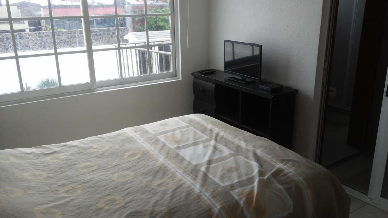 Casa Privada Para Descanso, Se Renta Para 8 Personas Completa Y Tambien Por Habitacion Con Bano Privado Para 2 O 4 Personas Compartiendo Areas Comunes Cuernavaca Exteriör bild